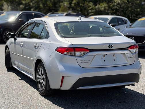 Classic Silver Metallic 2021 Toyota Corolla Hybrid LE