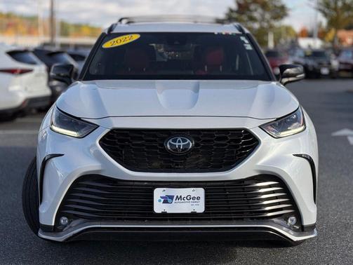 Wind Chill Pearl 2022 Toyota Highlander XSE