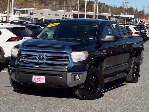 Black 2016 Toyota Tundra SR5