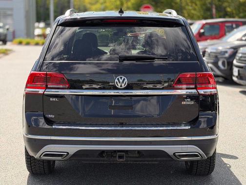 Deep Black Pearl 2019 Volkswagen Atlas 3.6L SEL Premium