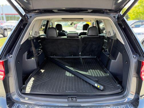 Deep Black Pearl 2019 Volkswagen Atlas 3.6L SEL Premium