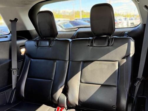 Stone Blue Metallic 2022 Ford Explorer XLT