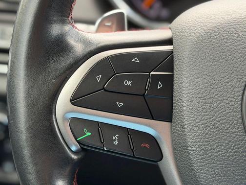 Green Metallic Clearcoat 2021 Jeep Grand Cherokee Trailhawk