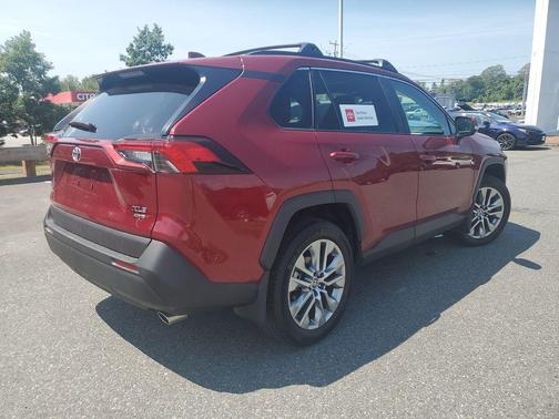 2022 Toyota RAV4 XLE Premium