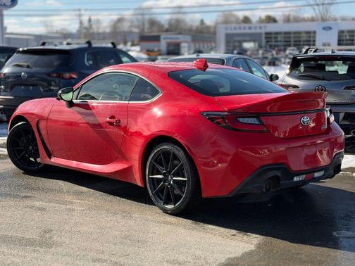 2023 Toyota GR86 Premium