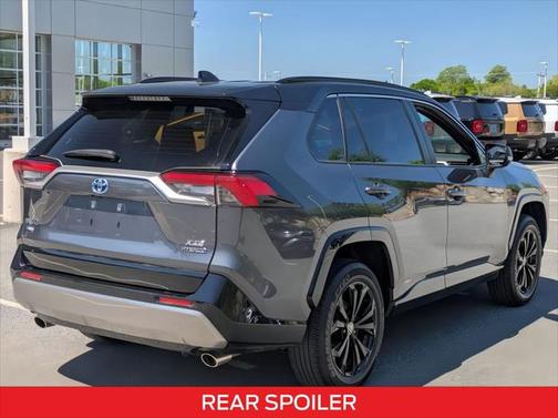 2023 Toyota RAV4 Hybrid SE