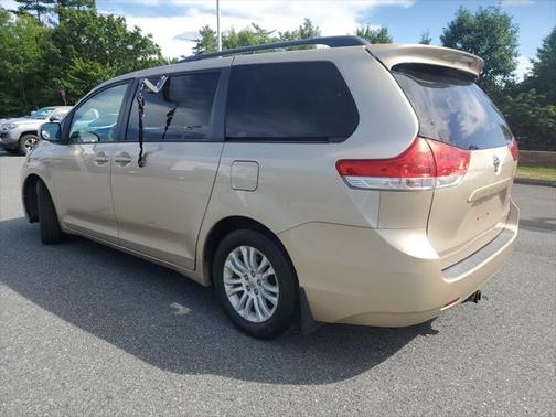2013 Toyota Sienna XLE