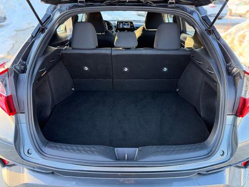 2018 Toyota C-HR XLE Premium