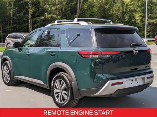 2022 Nissan Pathfinder SL 4WD