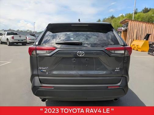 2023 Toyota RAV4 LE
