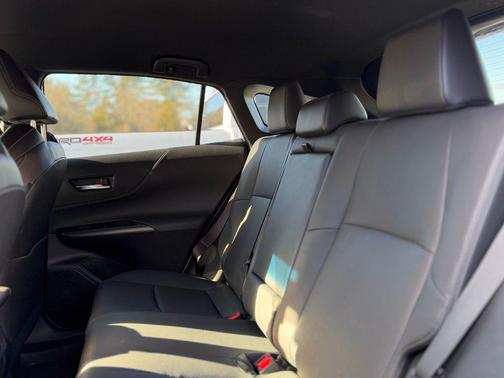 2022 Toyota Venza XLE