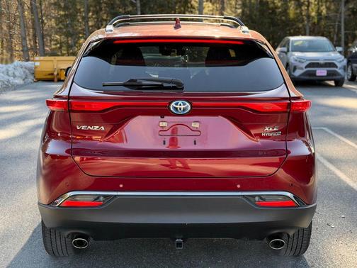 2022 Toyota Venza XLE