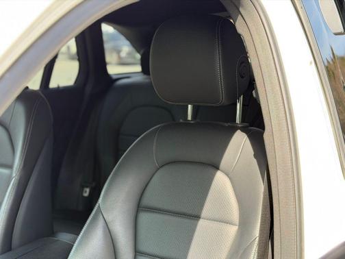 2021 Mercedes-Benz GLC 300 4MATIC