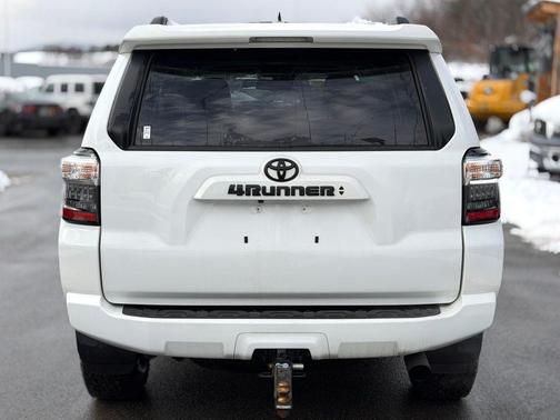 2024 Toyota 4Runner SR5 Premium