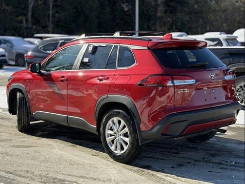 2023 Toyota Corolla Cross LE