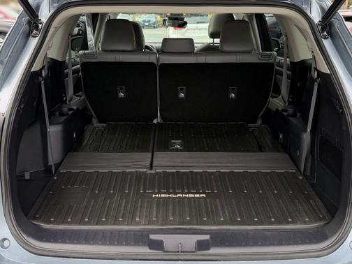 Moon Dust 2022 Toyota Highlander XLE