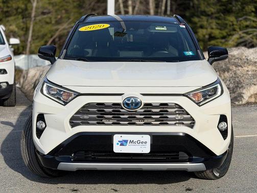2020 Toyota RAV4 Hybrid SE