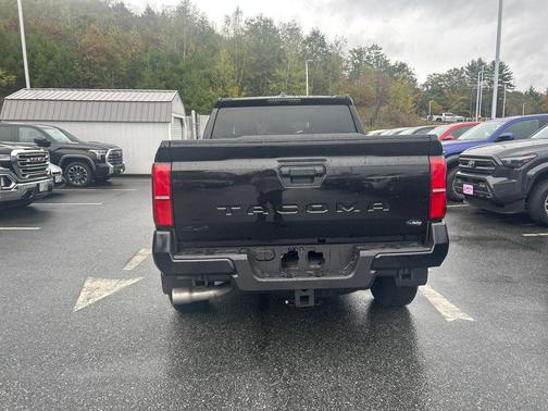 2025 Toyota Tacoma TRD Off Road