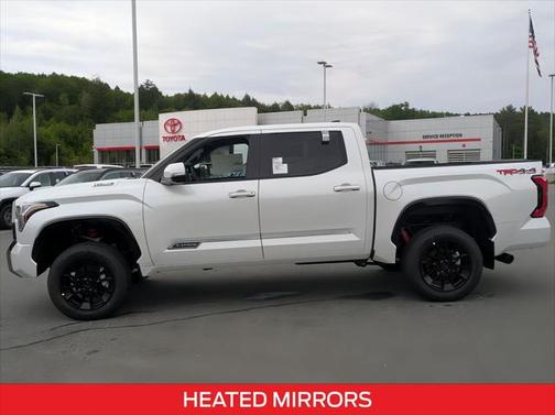 2025 Toyota Tundra Hybrid Platinum