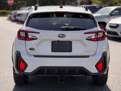 Crystal White Pearl 2024 Subaru Crosstrek Base