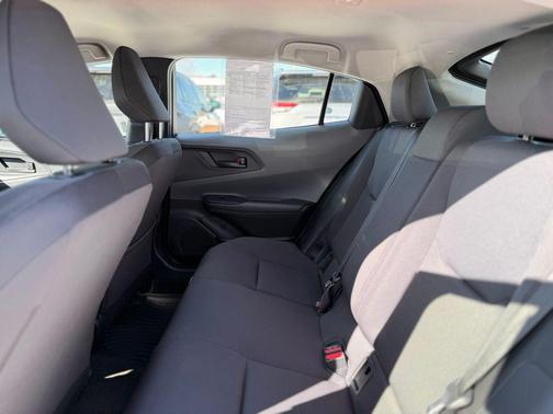 2025 Toyota Prius LE