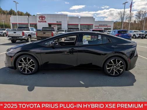 2025 Toyota Prius L