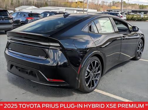 2025 Toyota Prius L