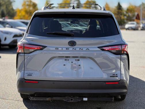 2022 Toyota Sienna Woodland Edition