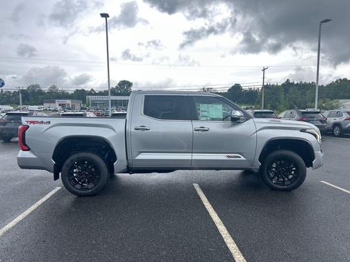 2025 Toyota Tundra Hybrid 1794 Edition