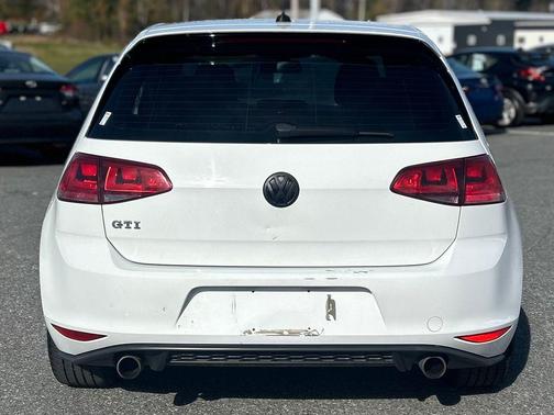 2017 Volkswagen Golf GTI 2.0T S 4-Door