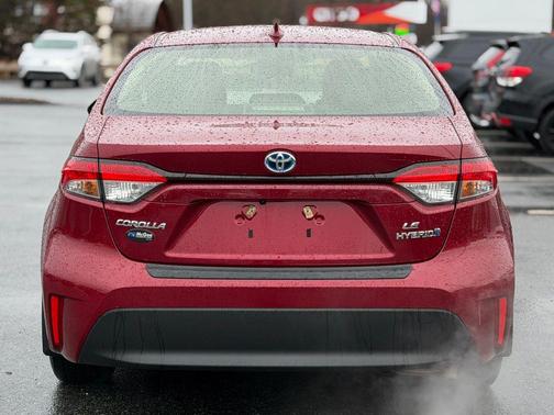 2024 Toyota Corolla Hybrid LE