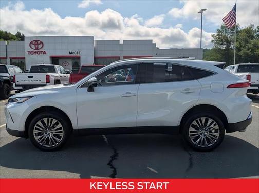 2024 Toyota Venza XLE