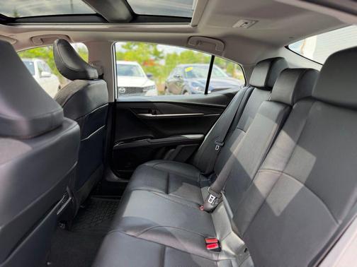 Wind Chill Pearl 2026 Toyota Camry XLE