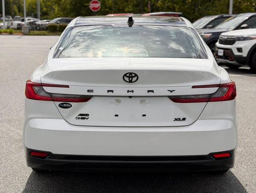 Wind Chill Pearl 2026 Toyota Camry XLE
