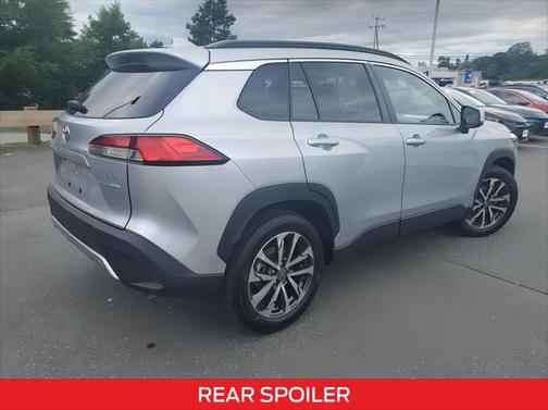 2022 Toyota Corolla Cross XLE