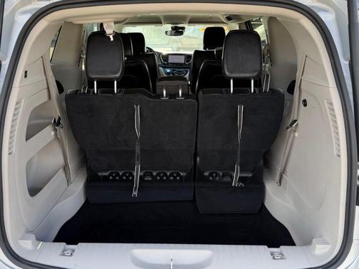 Silver Mist Clearcoat 2024 Chrysler Pacifica Touring L