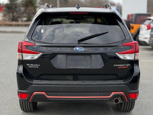 Crystal Black Silica 2024 Subaru Forester Sport