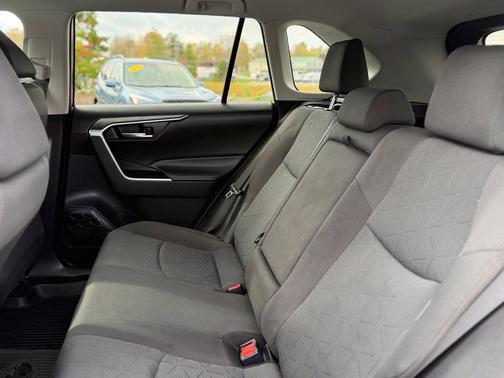 Magnetic Gray Metallic 2021 Toyota RAV4 Hybrid XLE