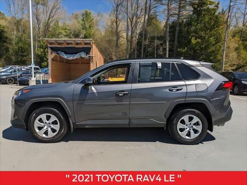 2021 Toyota RAV4 LE