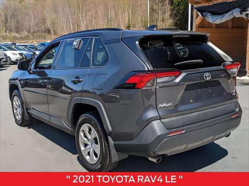 2021 Toyota RAV4 LE