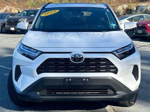 2023 Toyota RAV4 XLE