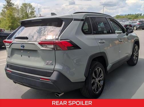 2022 Toyota RAV4 Hybrid XLE Premium