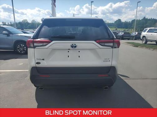 2022 Toyota RAV4 Hybrid XLE Premium