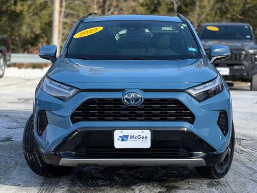 2022 Toyota RAV4 Hybrid SE