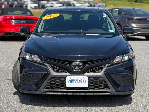 Midnight Black Metallic 2023 Toyota Camry SE