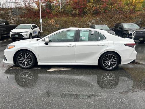 2023 Toyota Camry XLE