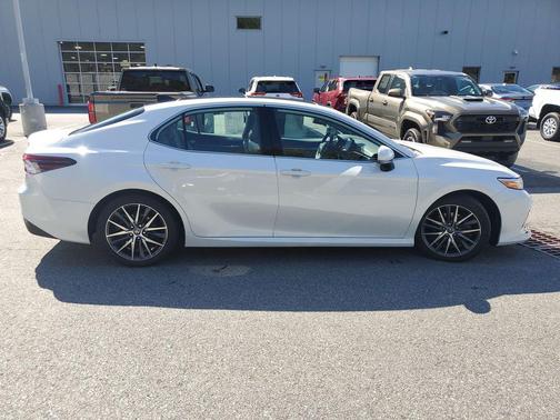 2023 Toyota Camry XLE