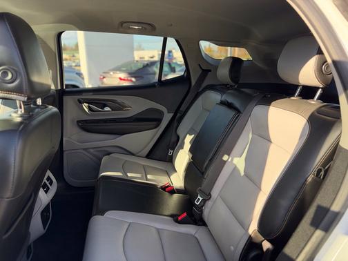 Summit White 2018 GMC Terrain SLT