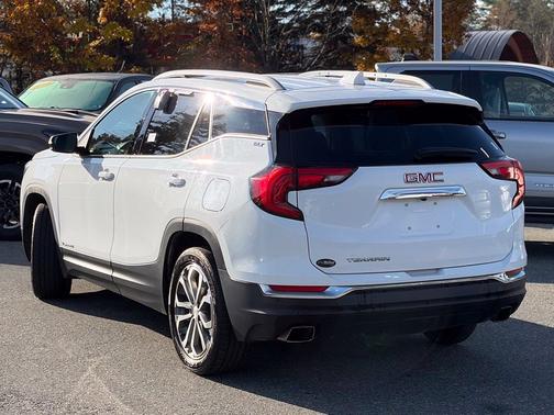 Summit White 2018 GMC Terrain SLT