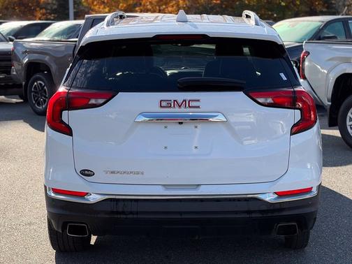 Summit White 2018 GMC Terrain SLT